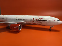 Собранная модель самолета Boeing 777-200 1/144