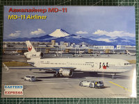 Сборная модель MD -11 Jal 1/144